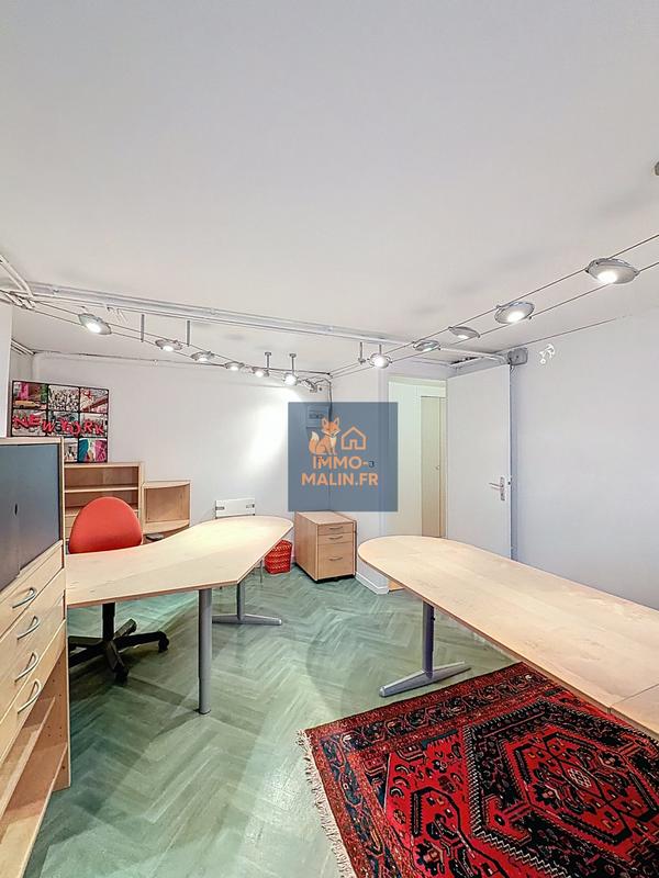 Appartement - 178 m² - 9 pièces