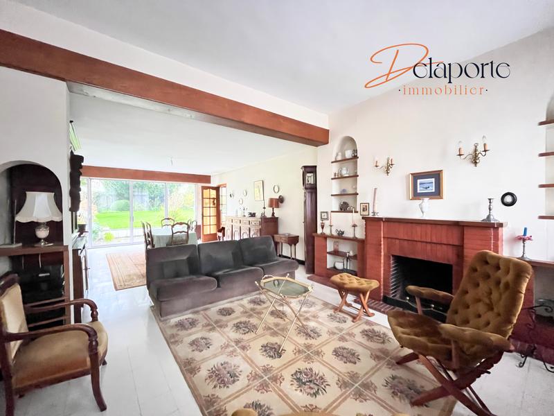 Maison - 194 m² - 10 pièces