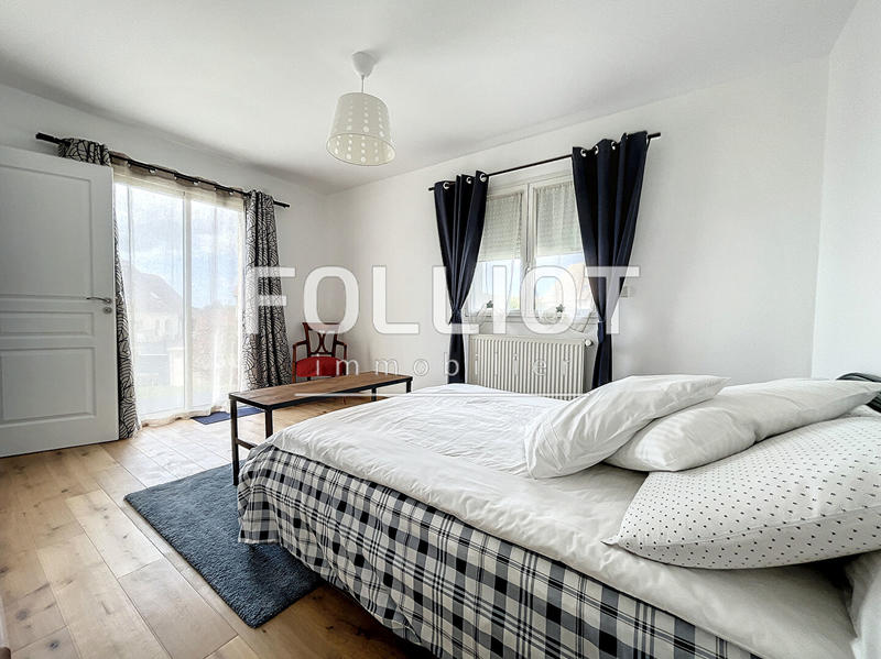 Maison - 180 m² - 6 pièces