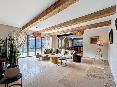 Mas - 164 m² - 5 pièces