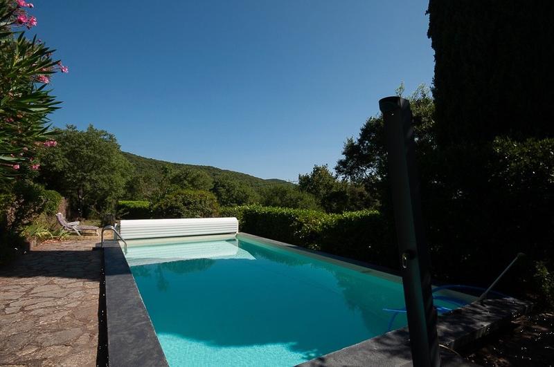 Maison - 485 m² - 12 pièces