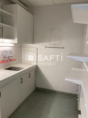 Bureau - 167 m² - 6 pièces