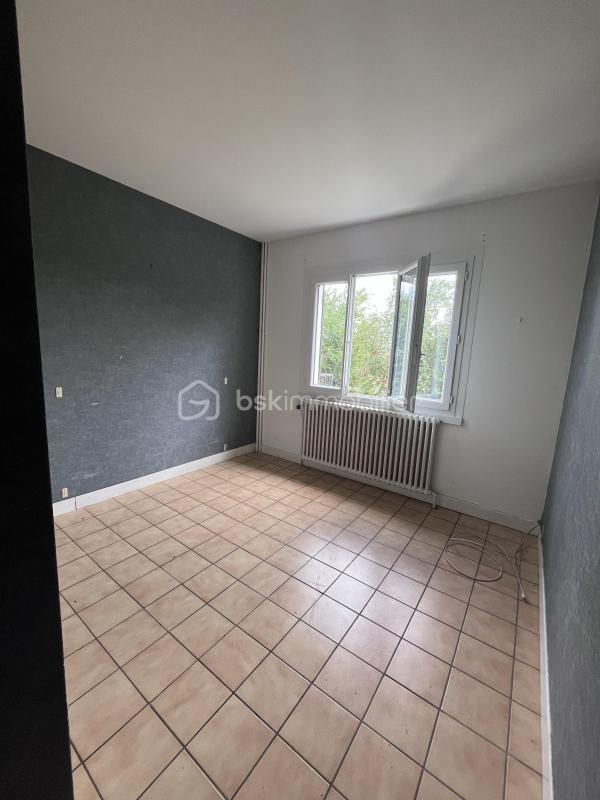 Maison - 156 m² - 9 pièces