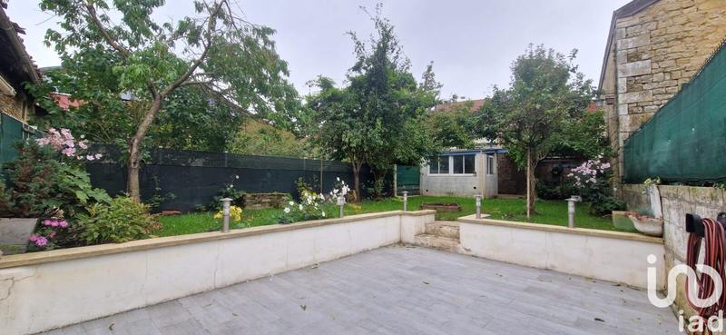 Maison - 174 m² - 9 pièces