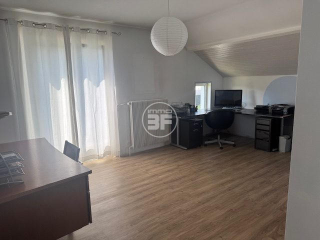 Maison - 170 m² - 7 pièces