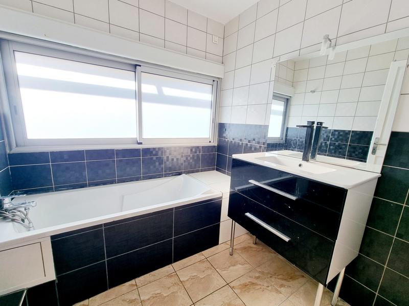 Maison contemporaine - 145 m² - 5 pièces