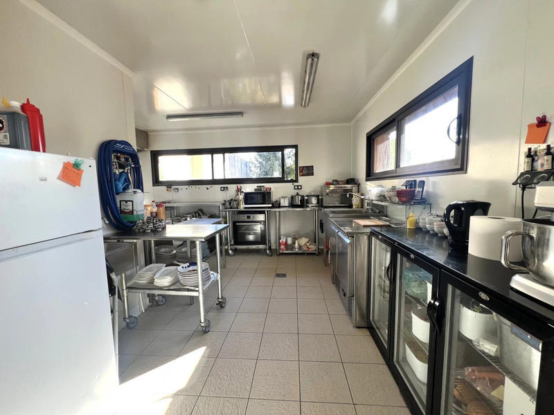 Fonds de commerce - Magasins - 300 m²