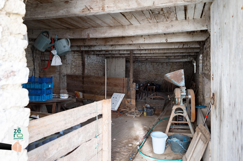 Maison - 300 m² - 3 pièces