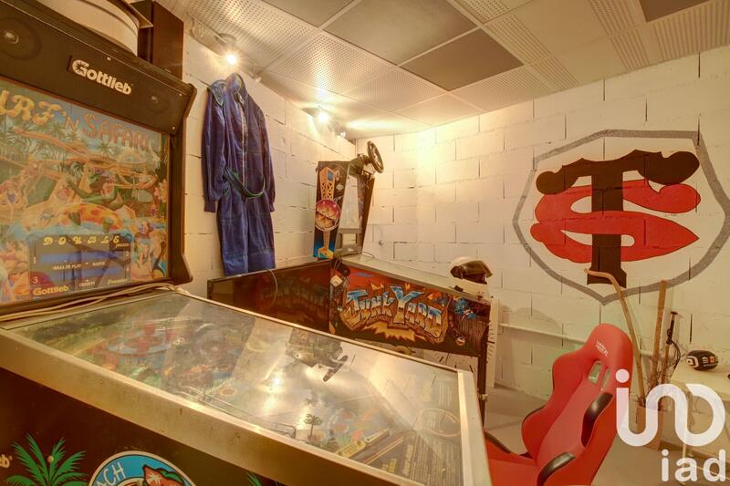 Maison - 159 m² - 6 pièces