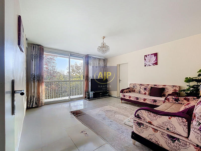 Appartement - 81 m² - 4 pièces