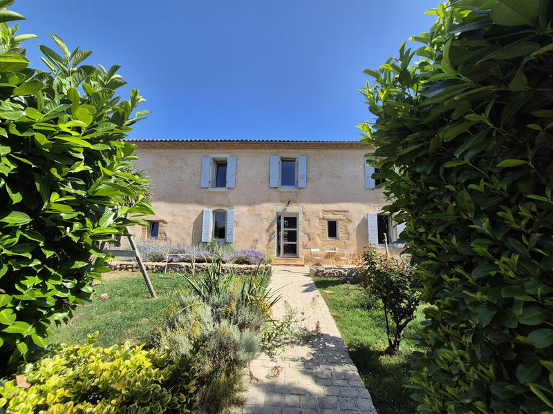 Maison - 211 m² - 7 pièces