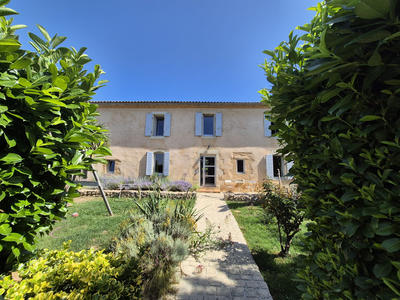 Maison - 211 m² - 7 pièces