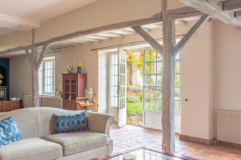 Maison - 353 m² - 9 pièces