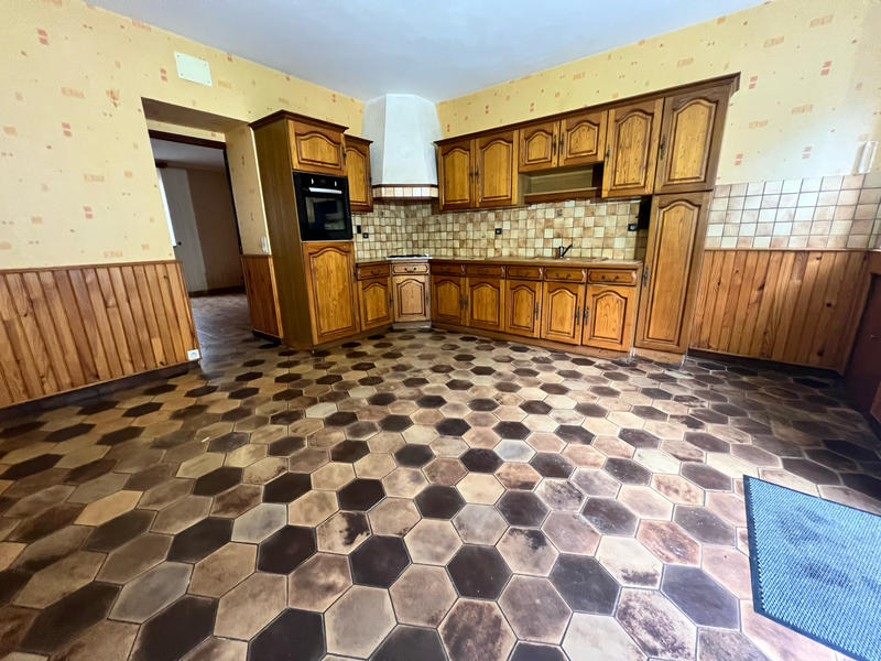 Maison - 196 m² - 6 pièces