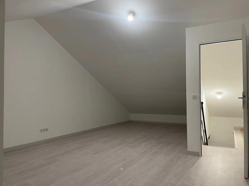 Maison - 88 m² - 4 pièces