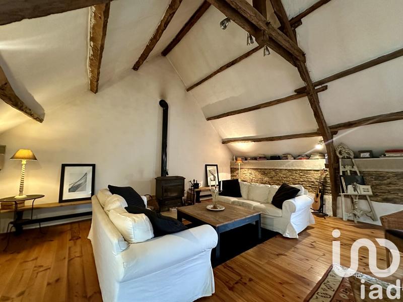 Maison - 218 m² - 11 pièces