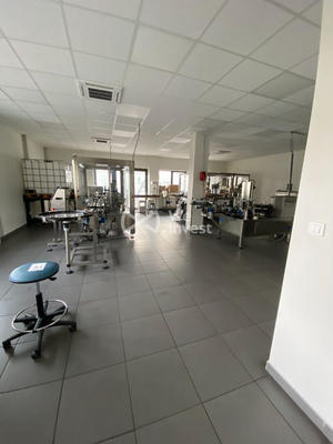 Local commercial - 370 m²