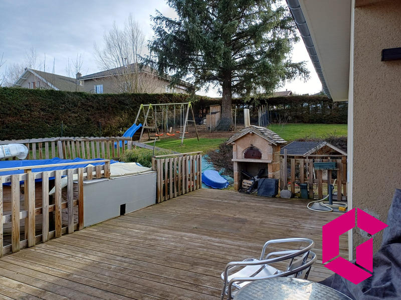 Maison traditionnelle - 90 m² - 5 pièces