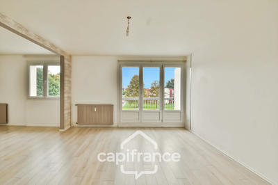 Appartement - 84 m² - 4 pièces