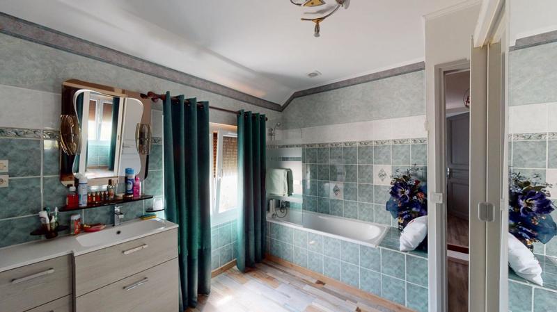 Maison - 106 m² - 5 pièces