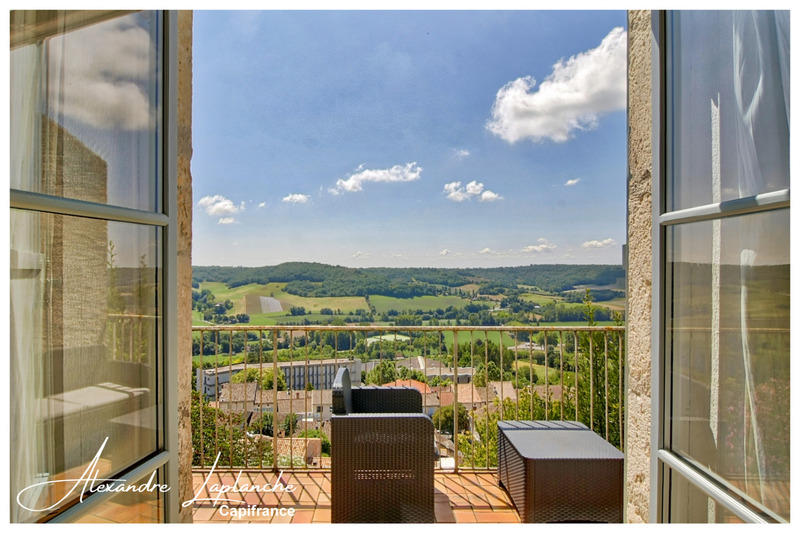 Maison en pierre - 205 m² - 9 pièces