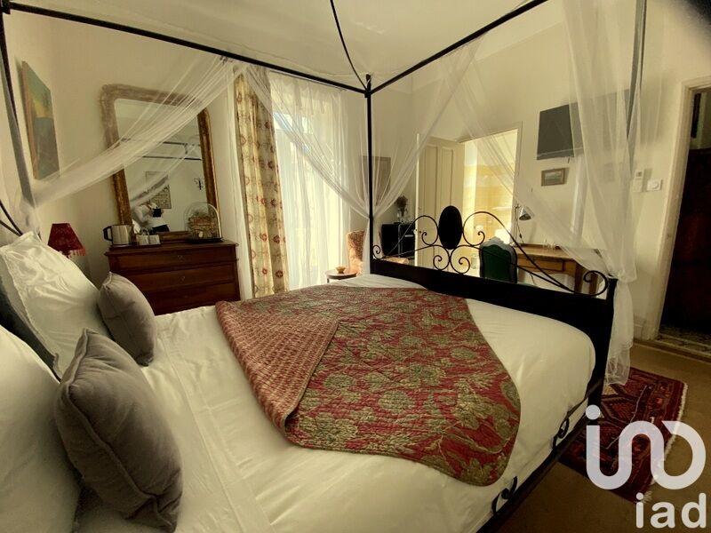 Maison de ville - 254 m² - 10 pièces