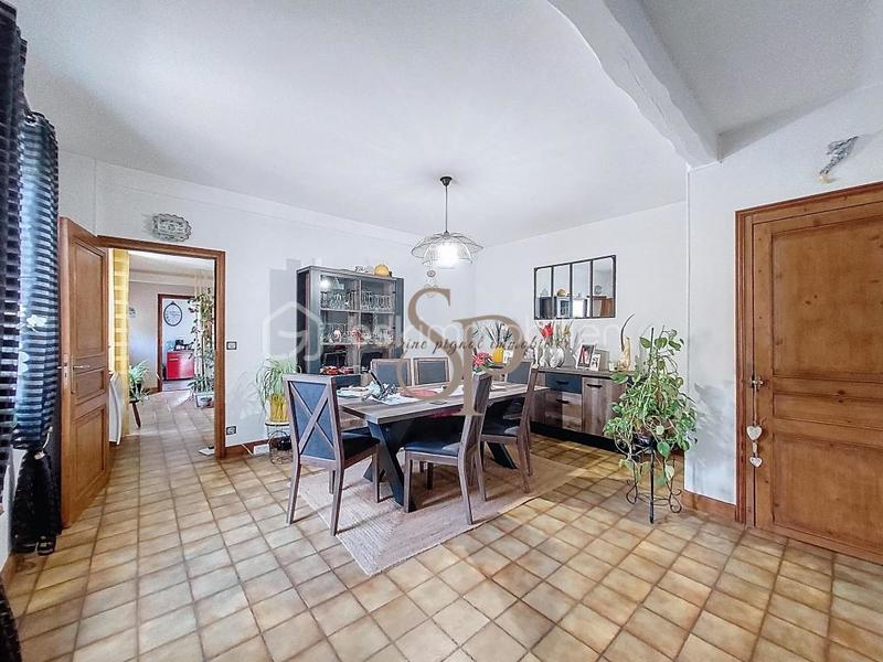 Maison ancienne - 170 m² - 6 pièces