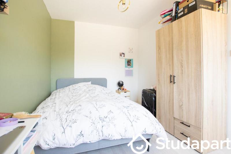 Chambre - 10 m² - 1 pièce