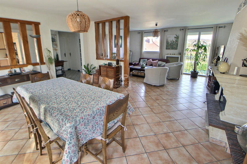 Maison - 143 m² - 6 pièces