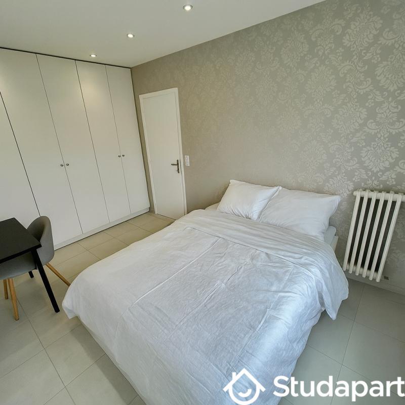 Chambre - 12 m² - 1 pièce