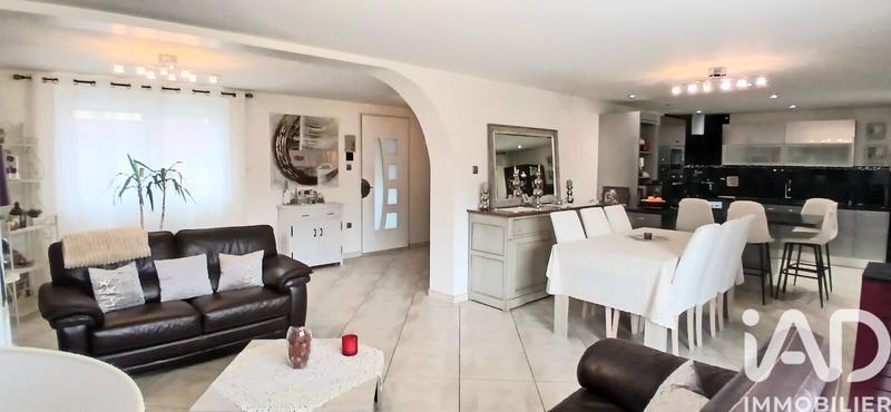 Maison - 142 m² - 5 pièces