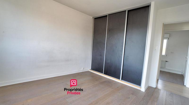 Appartement - 93 m² - 4 pièces