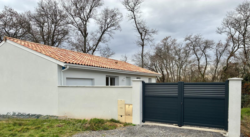 Maison - 95 m² - 5 pièces