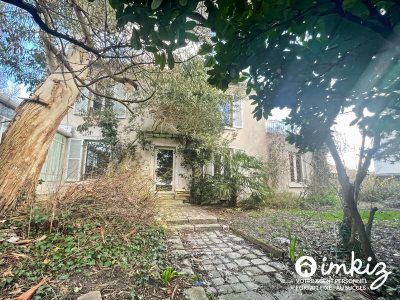 Maison - 210 m² - 7 pièces