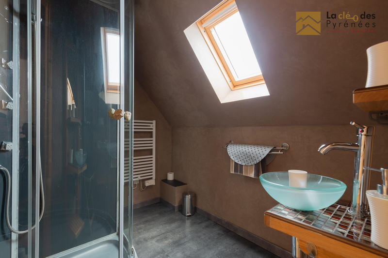 Maison ancienne - 194 m² - 7 pièces