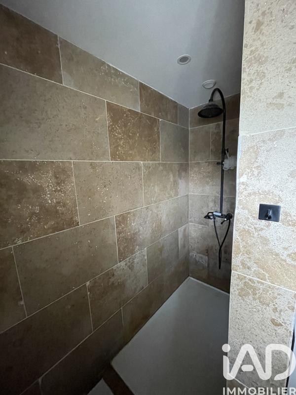 Maison - 210 m² - 5 pièces