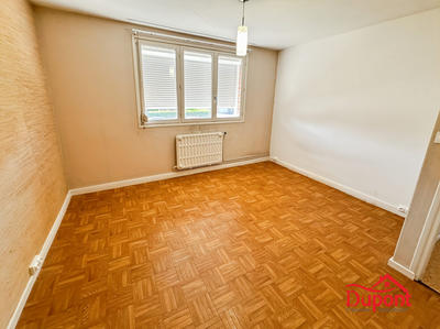 Maison - 80 m² - 5 pièces