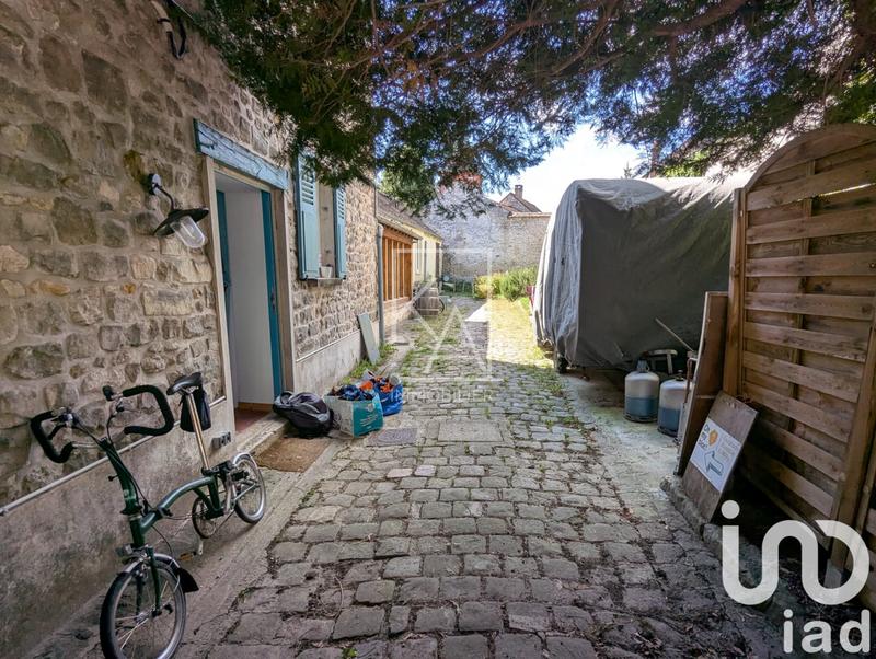 Maison - 201 m² - 10 pièces