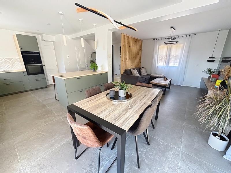 Maison - 117 m² - 5 pièces