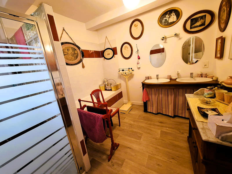 Maison bourgeoise - 219 m² - 6 pièces