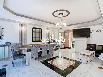 Maison - 182 m² - 7 pièces