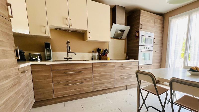 Maison - 180 m² - 7 pièces