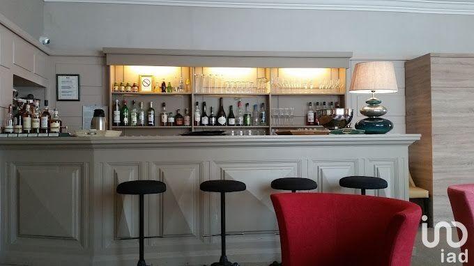 Local commercial - 934 m²