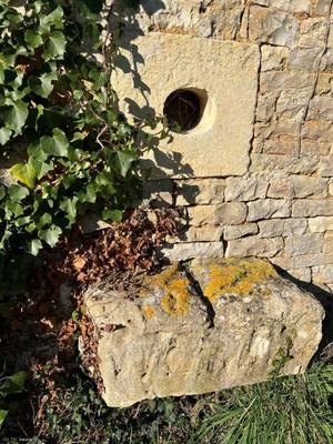 Maison en pierre - 72 m² - 2 pièces