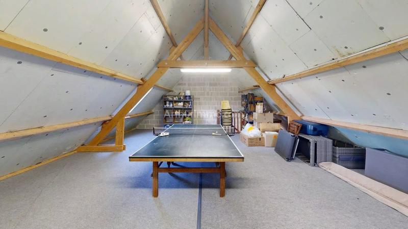 Maison - 308 m² - 9 pièces