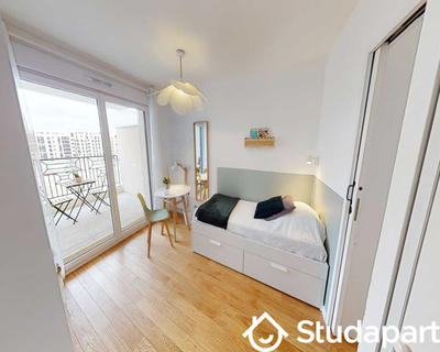 Chambre - 90 m² - 1 pièce