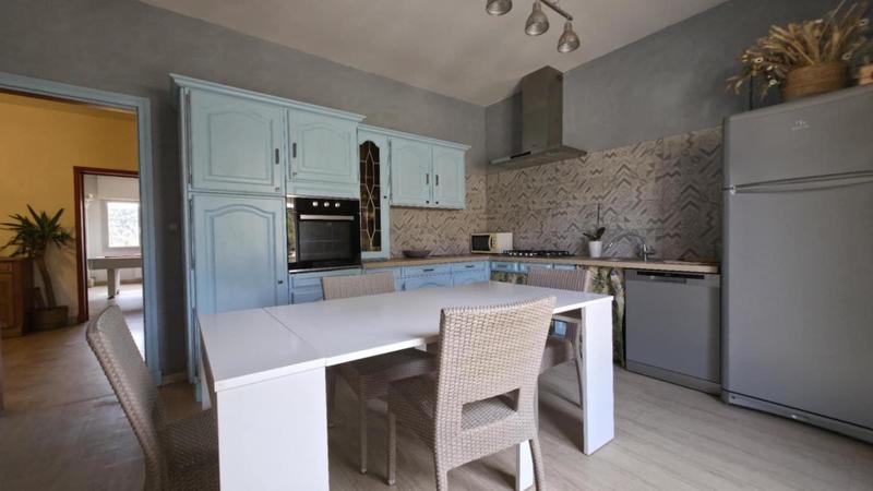 Villa - 385 m² - 12 pièces