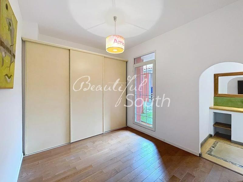 Maison de ville - 220 m² - 6 pièces