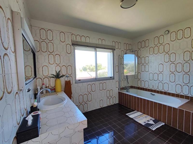 Villa - 180 m² - 6 pièces