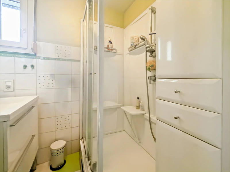 Maison traditionnelle - 138 m² - 9 pièces